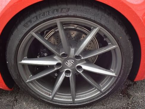 Used 2024 Porsche 911 Carrera T RWD image 38
