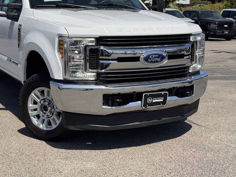Used 2019 Ford F250 XLT AWD/4WD image 3