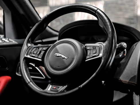 Used 2017 Jaguar F-PACE S AWD/4WD image 12