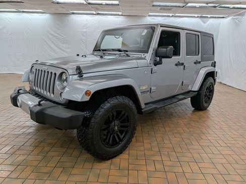 Used 2015 Jeep Wrangler Unlimited Sahara w/ Dual Top Group image 3