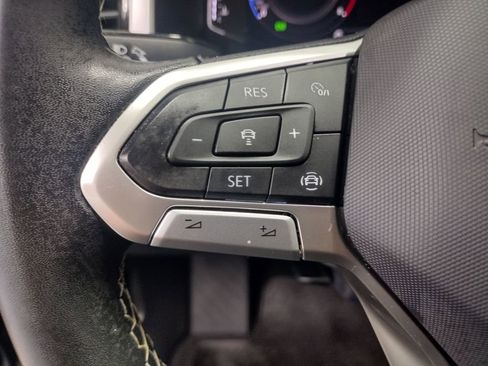 Certified 2022 Volkswagen Atlas SE FWD image 28