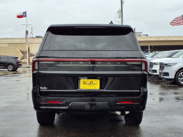 New 2026 Lincoln Navigator Reserve AWD/4WD image 5