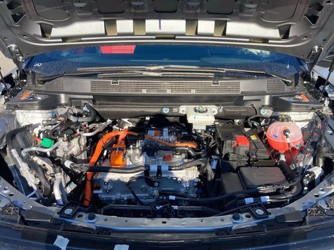 New 2025 Chevrolet Equinox EV RS w/ Convenience Package II image 25