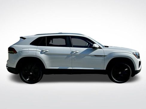 New 2026 Volkswagen Atlas Cross Sport SE image 4