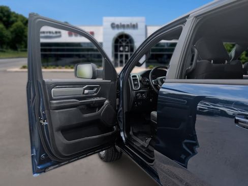 Used 2022 RAM 1500 Big Horn AWD/4WD image 12