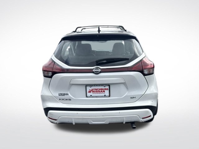 Used 2023 Nissan Kicks SR w/ SR Premium Package FWD image 8