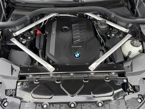 Used 2023 BMW X5 xDrive40i AWD/4WD image 33