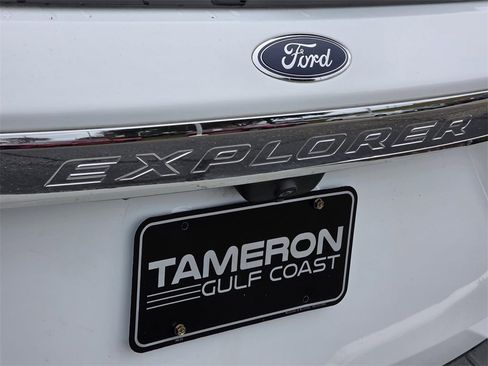 Used 2021 Ford Explorer XLT w/ Equipment Group 202A image 37