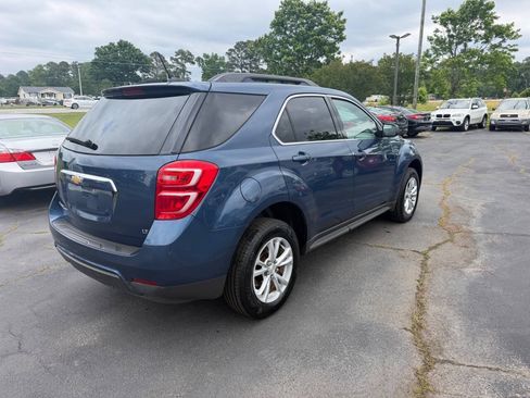 Used 2017 Chevrolet Equinox LT w/ Convenience Package AWD/4WD image 8