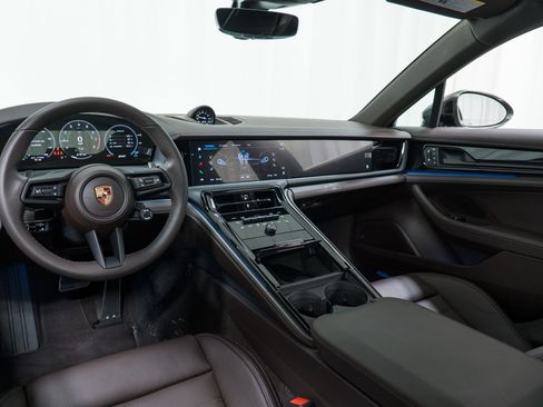 New 2026 Porsche Panamera 4S image 19