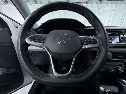 Used 2022 Volkswagen Taos S w/ IQ Drive S Package image 9