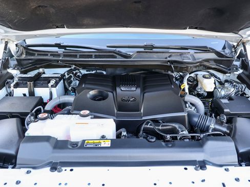 Certified 2025 Toyota Tundra SR5 image 14