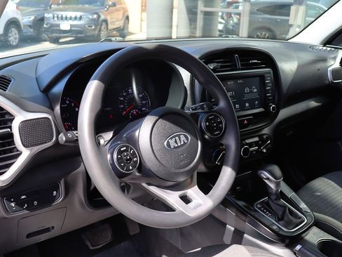 Used 2021 Kia Soul S image 38