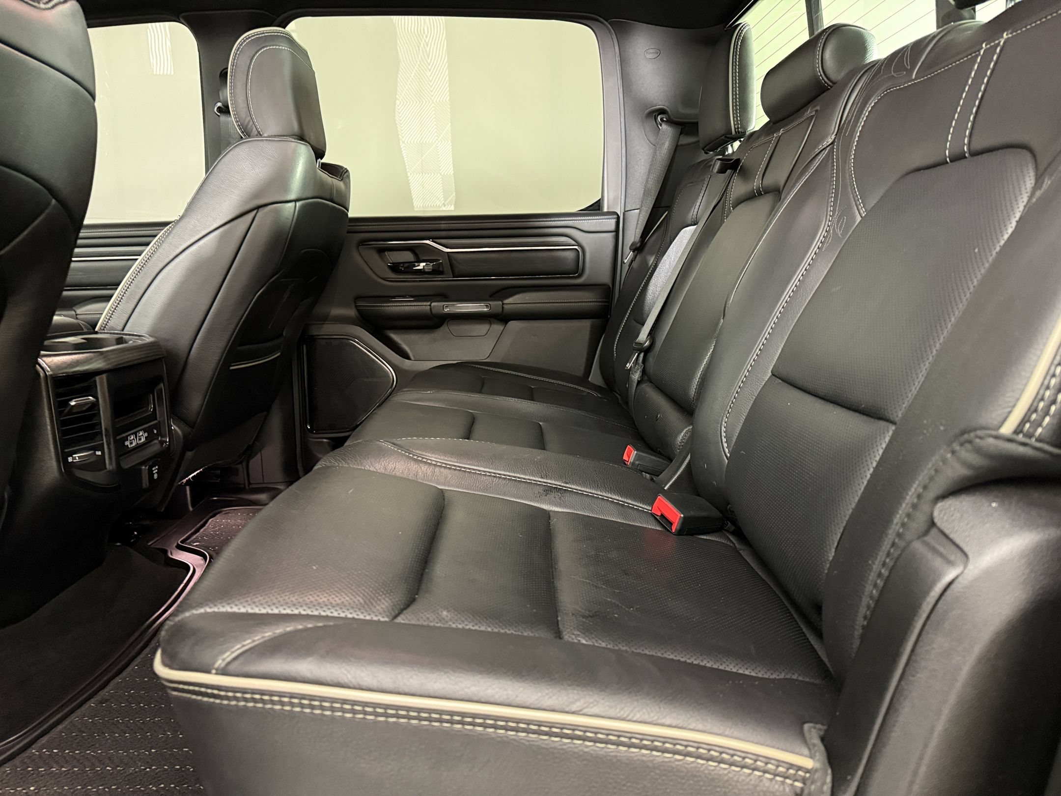Used 2022 RAM 1500 Limited w/ Night Edition AWD/4WD image 22