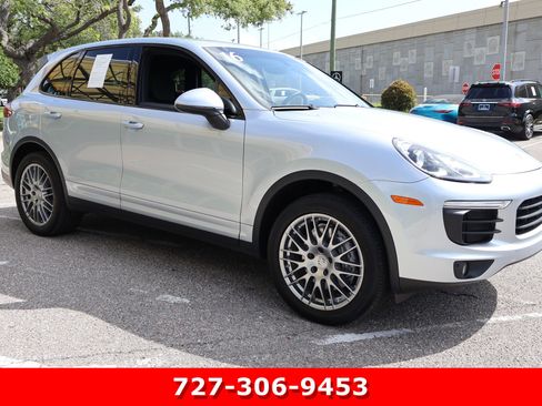 Used 2016 Porsche Cayenne AWD/4WD image 11