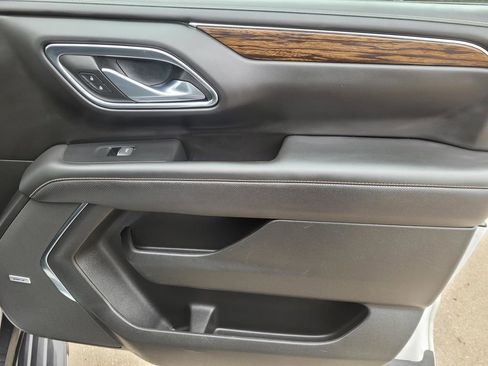 Used 2023 Chevrolet Tahoe Premier image 7