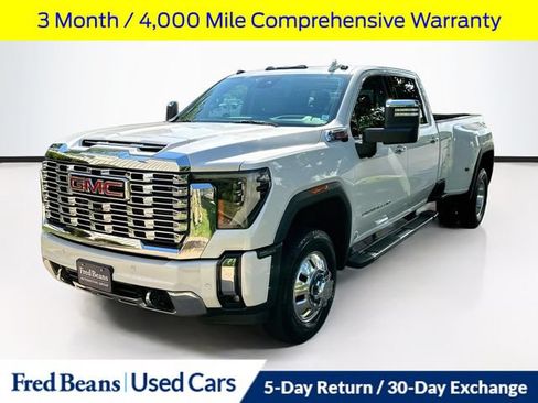 Used 2024 GMC Sierra 3500 Denali w/ Denali Reserve Package AWD/4WD image 4