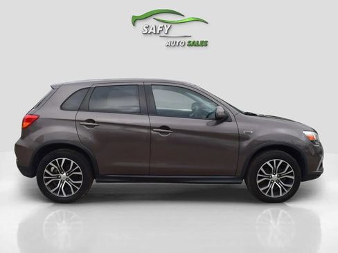 Used 2018 Mitsubishi Outlander Sport ES image 3