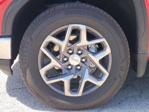 Used 2025 GMC Sierra 1500 SLT w/ SLT Premium Plus Package image 8