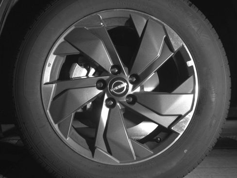 Used 2025 Nissan Rogue SV FWD image 15