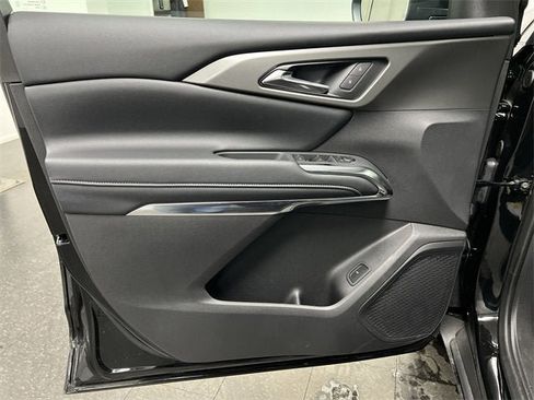 New 2025 Chevrolet Traverse LT w/ Sun and Wheel Package image 23