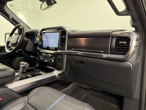 Used 2025 Ford F150 Platinum AWD/4WD image 36