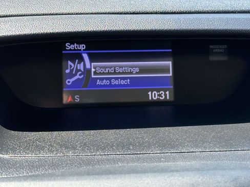 Used 2015 Honda CR-V LX image 18