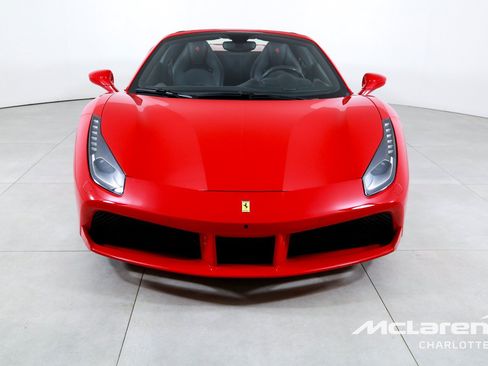 Used 2019 Ferrari 488 Spider RWD image 5