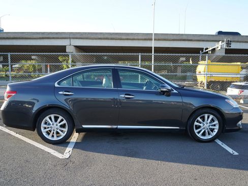 Used 2011 Lexus ES 350 FWD image 23