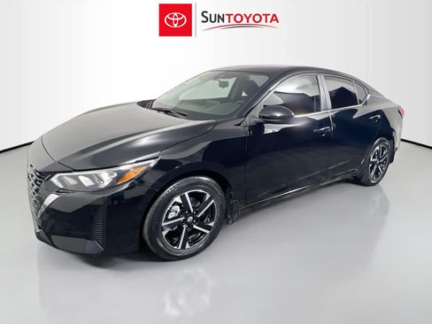 Used 2025 Nissan Sentra SV w/ All-Weather Package FWD image 9