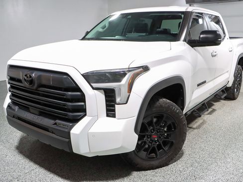 Used 2024 Toyota Tundra SR5 w/ SR5 Premium Package image 31