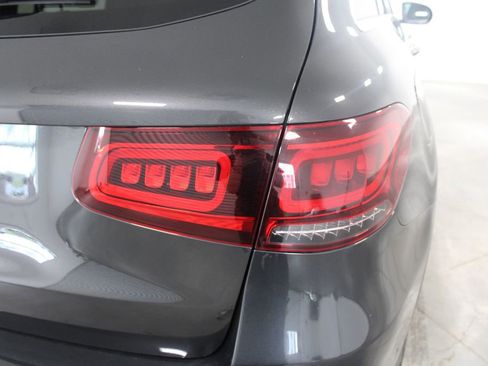 Used 2022 Mercedes-Benz GLC 300 image 12
