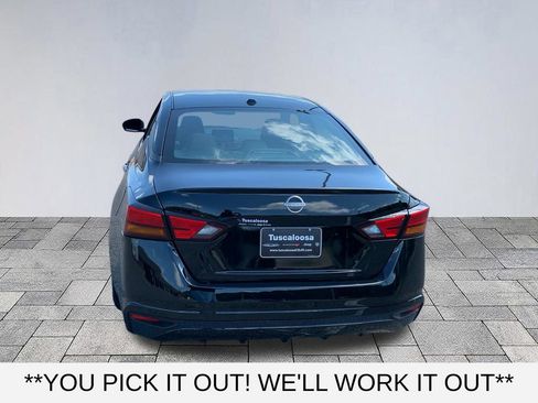 Used 2025 Nissan Altima 2.5 SV FWD image 6