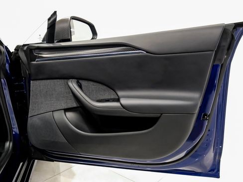 Used 2021 Tesla Model S Plaid image 38