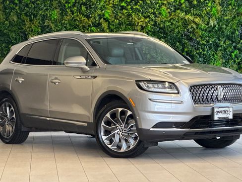 Used 2023 Lincoln Nautilus Reserve w/ Equipment Group 201A AWD/4WD image 1