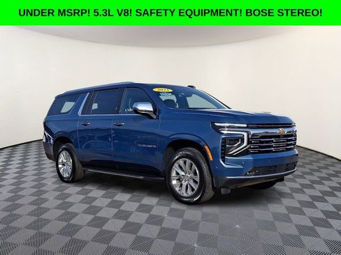 Used 2025 Chevrolet Suburban Premier image 1