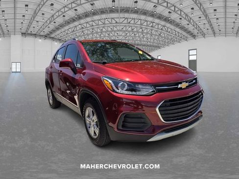 Used 2022 Chevrolet Trax LT AWD/4WD image 1