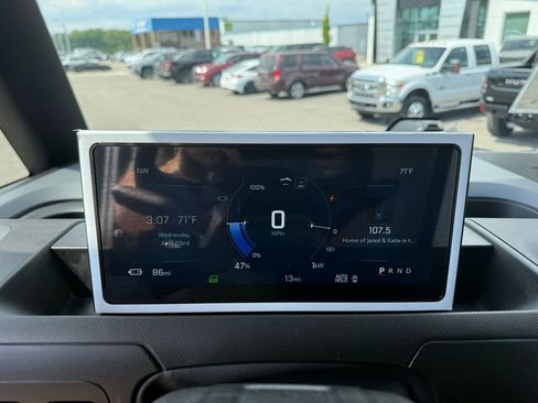 Used 2024 Chevrolet Brightdrop 400 w/ Commercial Equipment Package AWD/4WD image 20