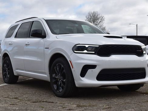 Used 2024 Dodge Durango R/T w/ Blacktop Package image 3