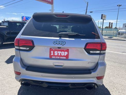 Used 2015 Jeep Grand Cherokee SRT w/ Luxury Group II AWD/4WD image 6