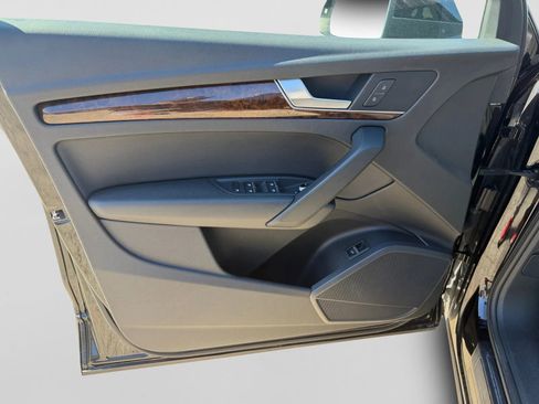 Used 2018 Audi Q5 2.0T Premium image 14