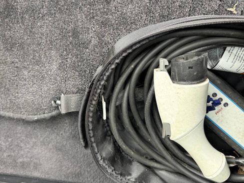 Used 2014 Nissan Leaf SV w/ LED & Quick Charge Package image 21