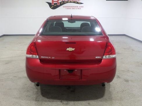 Used 2015 Chevrolet Impala LT w/ LT Sunroof Package image 3