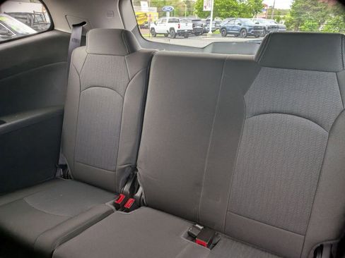 Used 2015 Chevrolet Traverse LT w/ Style and Technology Package AWD/4WD image 22