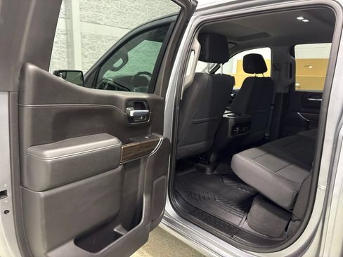 Used 2020 Chevrolet Silverado 1500 RST AWD/4WD image 31