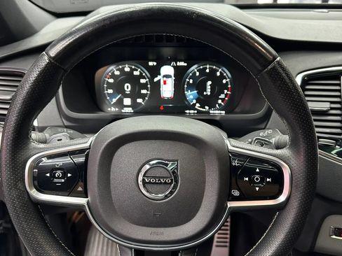 Used 2016 Volvo XC90 T5 R-Design FWD image 13