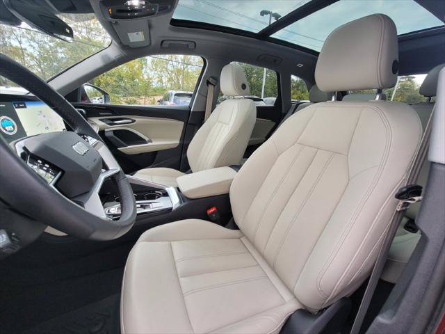 Used 2025 Audi Q5 Premium Plus w/ Premium Plus AWD/4WD image 14