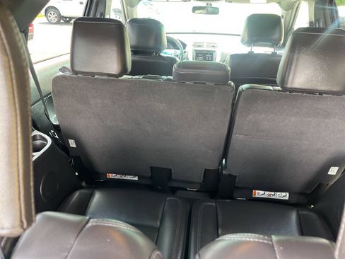 Used 2015 Ford Explorer XLT w/ Equipment Group 202B AWD/4WD image 34