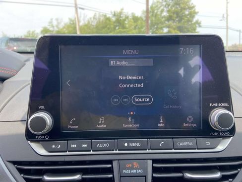 Used 2023 Nissan Altima 2.5 SR FWD image 16