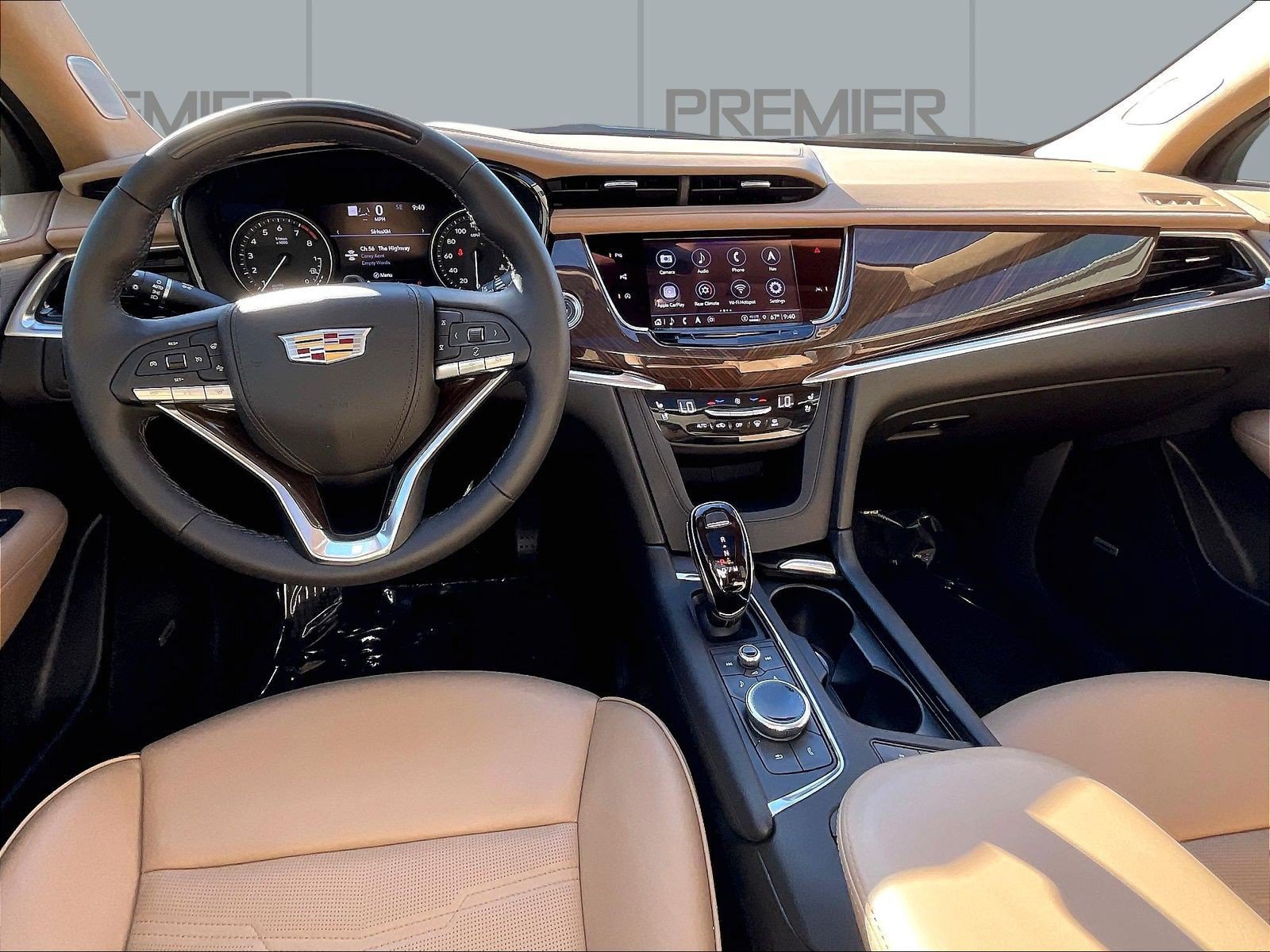 Used 2025 Cadillac XT6 Premium Luxury w/ Platinum Package FWD image 9